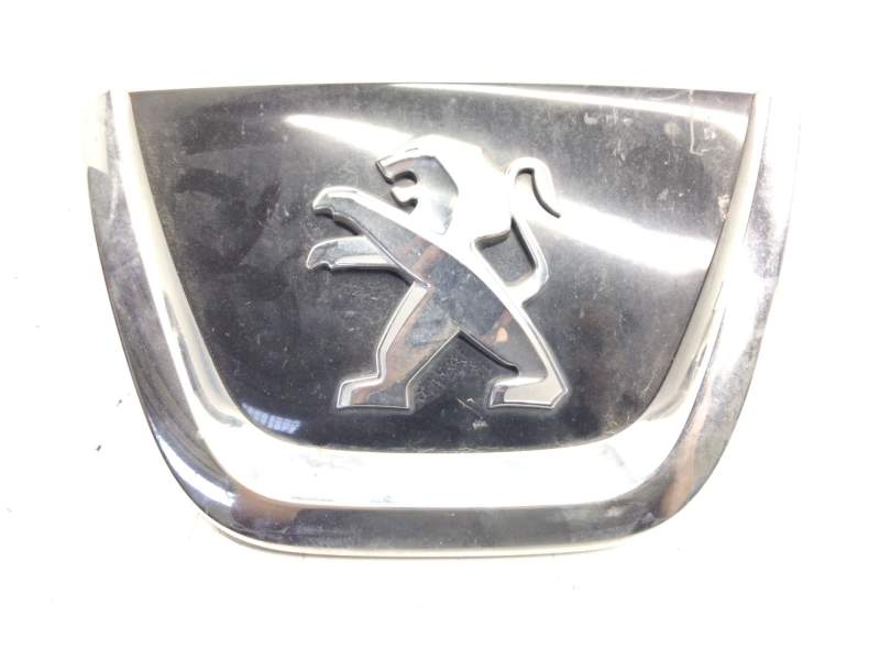 Recambio de emblema logo para peugeot 308 access referencia OEM IAM 3564161300  