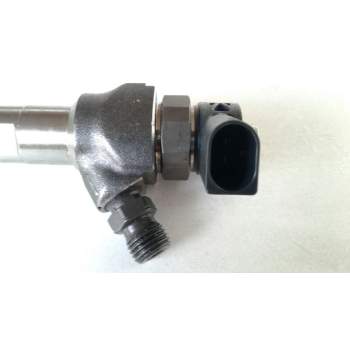 Recambio de inyector para volkswagen touran (5t1) 2.0 tdi referencia OEM IAM 0445110469  