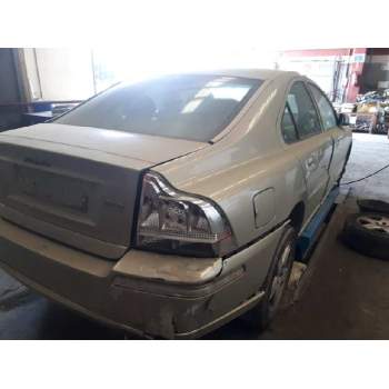 volvo s60 berlina del año 2005