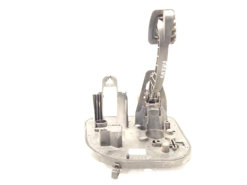 Recambio de pedal freno para iveco daily v furgoneta 29s13, 29l13, 35c13, 35s13, 40c13, 40s13 referencia OEM IAM   