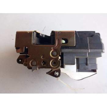 Recambio de cerradura puerta delantera izquierda para peugeot 306 break boulebard referencia OEM IAM 9135H3  