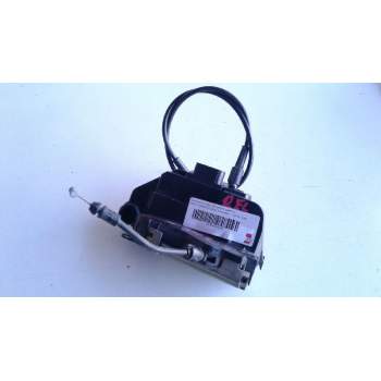 Recambio de cerradura puerta delantera derecha para renault scenic ii confort authentique referencia OEM IAM 8200119121  