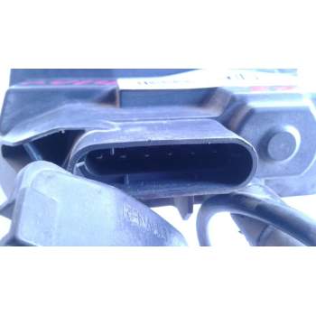 Recambio de cerradura puerta trasera izquierda para renault scenic ii confort authentique referencia OEM IAM 8200119333  
