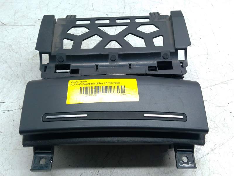 Recambio de cenicero para audi a3 sportback (8pa) 1.6 tdi referencia OEM IAM 8P0857951  