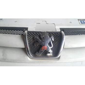 Recambio de rejilla delantera para peugeot partner (s2) combi plus referencia OEM IAM   
