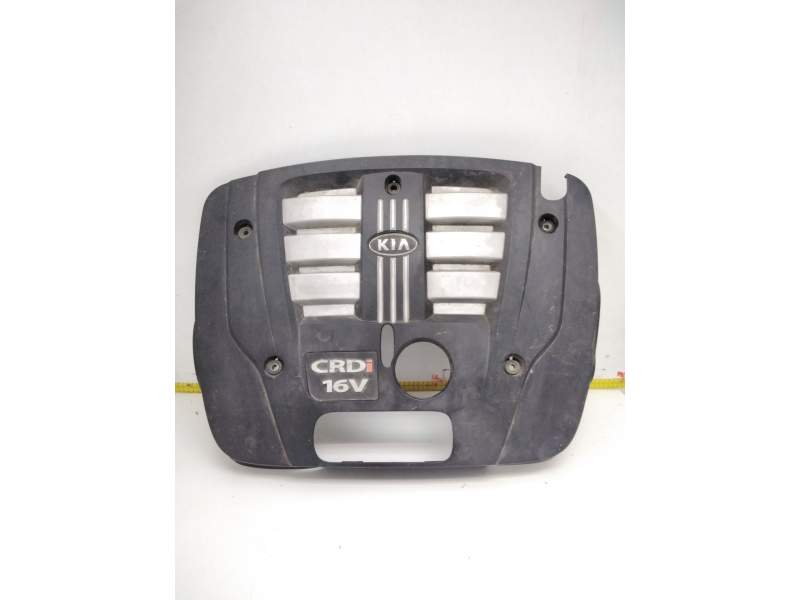 Recambio de tapa motor para kia sorento 2.5 crdi referencia OEM IAM   