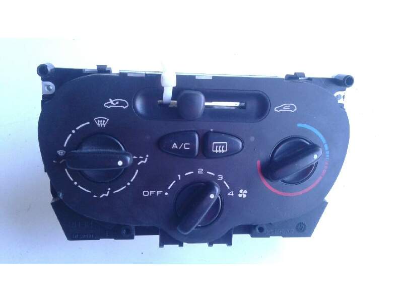 Recambio de mando calefaccion aire acondicionado para peugeot 206 berlina xr referencia OEM IAM 64138  