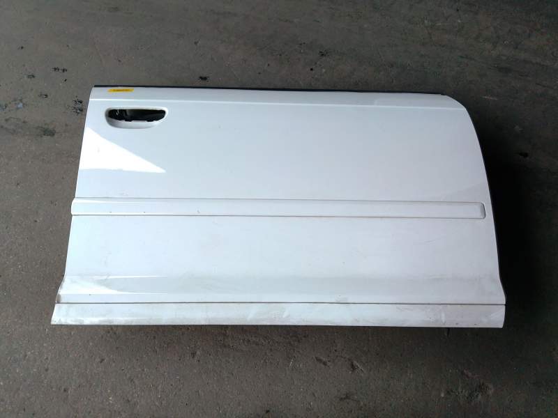 Recambio de puerta delantera derecha para audi a3 sportback (8pa) 1.6 tdi referencia OEM IAM 8P4831052A  