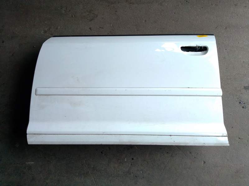 Recambio de puerta delantera izquierda para audi a3 sportback (8pa) 1.6 tdi referencia OEM IAM 8P4831051A  