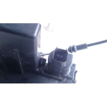 Recambio de cerradura puerta trasera derecha para kia cerato 2.0 ex crdi familiar (5-ptas.) referencia OEM IAM   