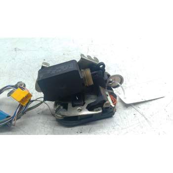 CERRADURA PUERTA LATERAL IZQUIERDA A4147300235 