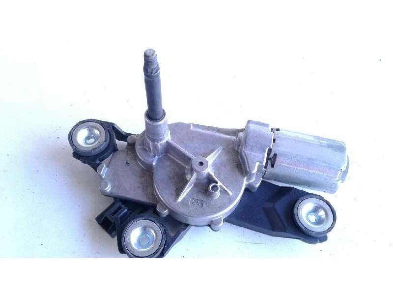 Recambio de motor limpia trasero para ford focus berlina (cap) ambiente (d) referencia OEM IAM 31218473  