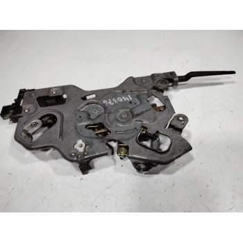 Recambio de cerradura puerta trasera izquierda para chrysler voyager (gs) 2.5 td referencia OEM IAM 04717339  