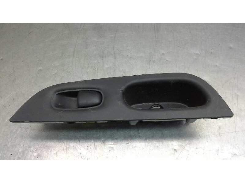 Recambio de mando elevalunas trasero izquierdo para nissan x-trail (t32) 360 referencia OEM IAM   