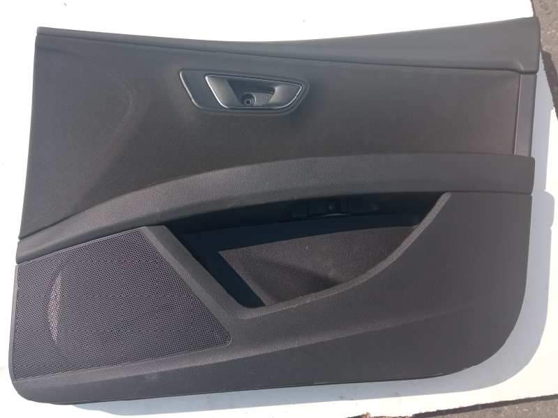 Recambio de guarnecido puerta delantera derecha para seat leon st (5f8) reference referencia OEM IAM 5F4867012 5F4867132 