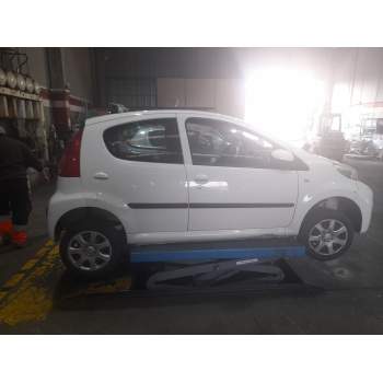 peugeot 107 del año 2001
