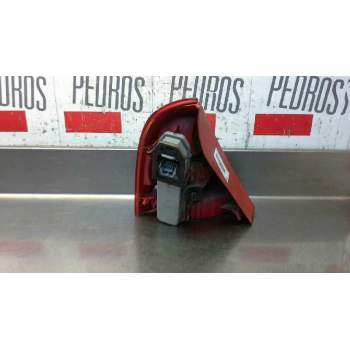 Recambio de piloto trasero derecho para renault clio ii fase ii (b/cb0) expression referencia OEM IAM 82000714140 89023923 