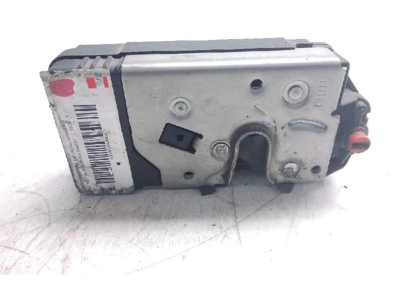 Recambio de cerradura puerta trasera derecha para opel vectra b berlina comfort referencia OEM IAM DF24414131  
