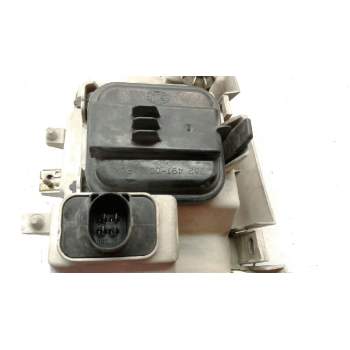Recambio de faro derecho para volkswagen polo berlina (6n1) básico referencia OEM IAM 96249600R  