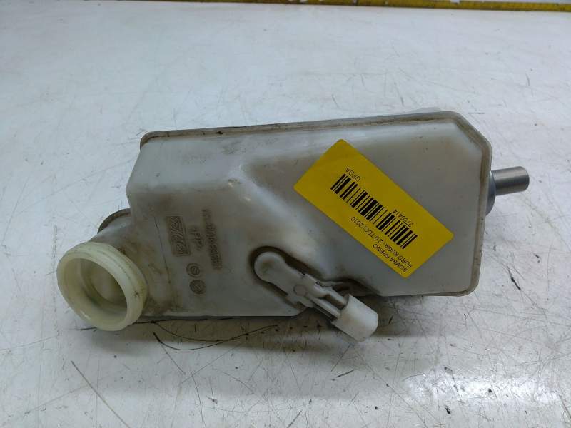 Recambio de bomba freno para ford kuga i 2.0 tdci referencia OEM IAM 03350886551  