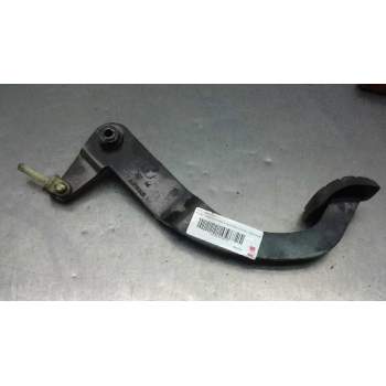 PEDAL EMBRAGUE 