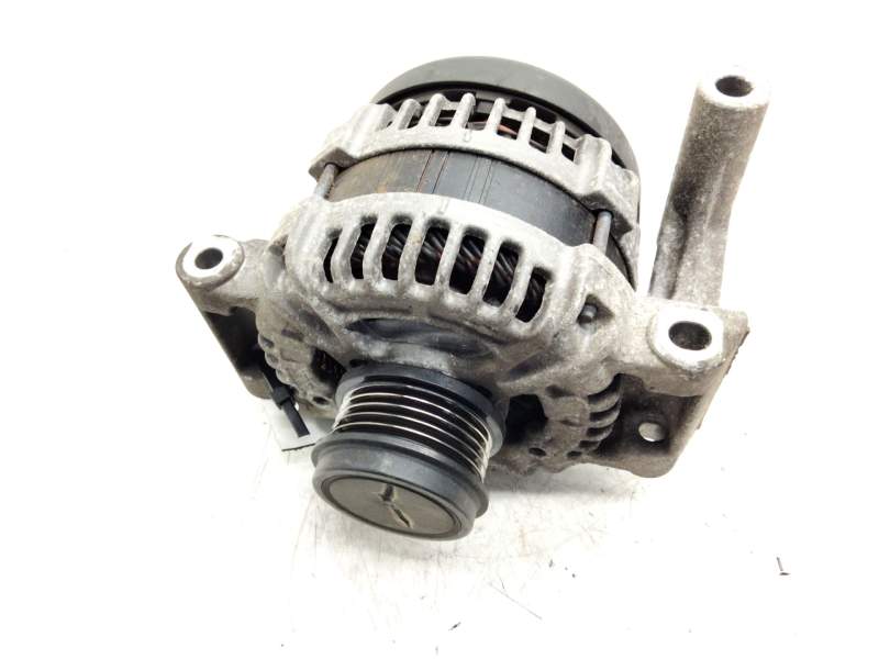 Recambio de alternador para opel astra k lim. 5türig referencia OEM IAM 13587308  