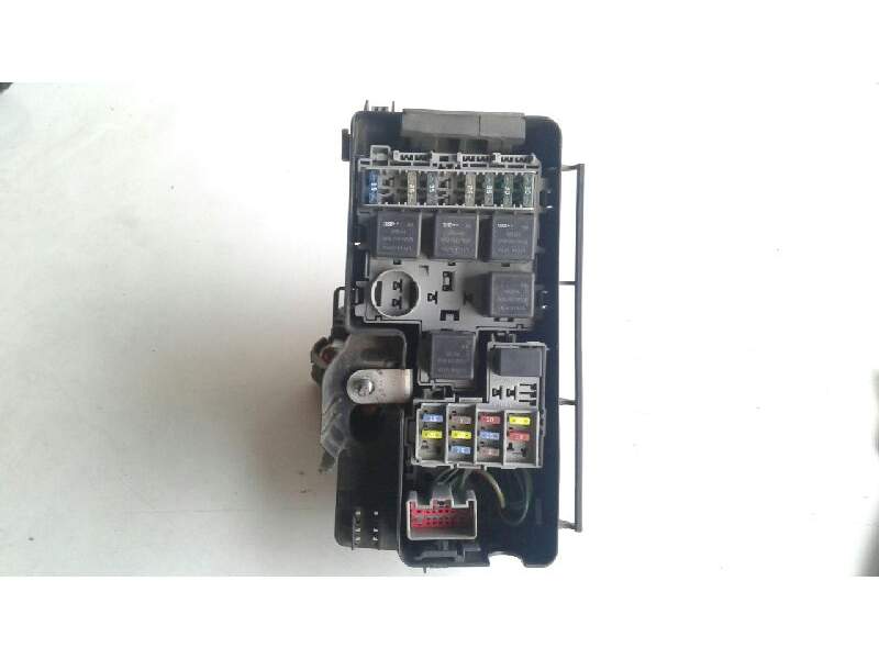 Recambio de caja fusibles para volvo s60 berlina 2.4 d kinetic (120kw) referencia OEM IAM 30728132  