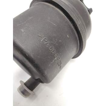 Recambio de deposito liquido direccion para nissan terrano/terrano.ii (r20) referencia OEM IAM PA66GF25  