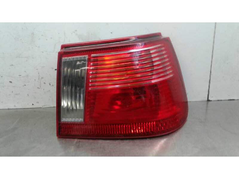 Recambio de piloto trasero derecho para seat ibiza (6k1) stella referencia OEM IAM 6K6945096J 6K6945112G 