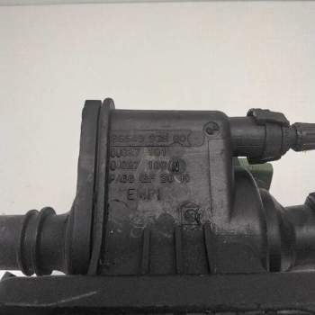 Recambio de caja termostato para citroën c3 hdi 70 collection referencia OEM IAM 9654393880  