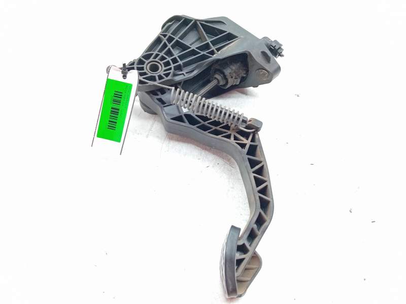 Recambio de pedal embrague para skoda fabia (5j2 ) 1.2 referencia OEM IAM 6R072117B  