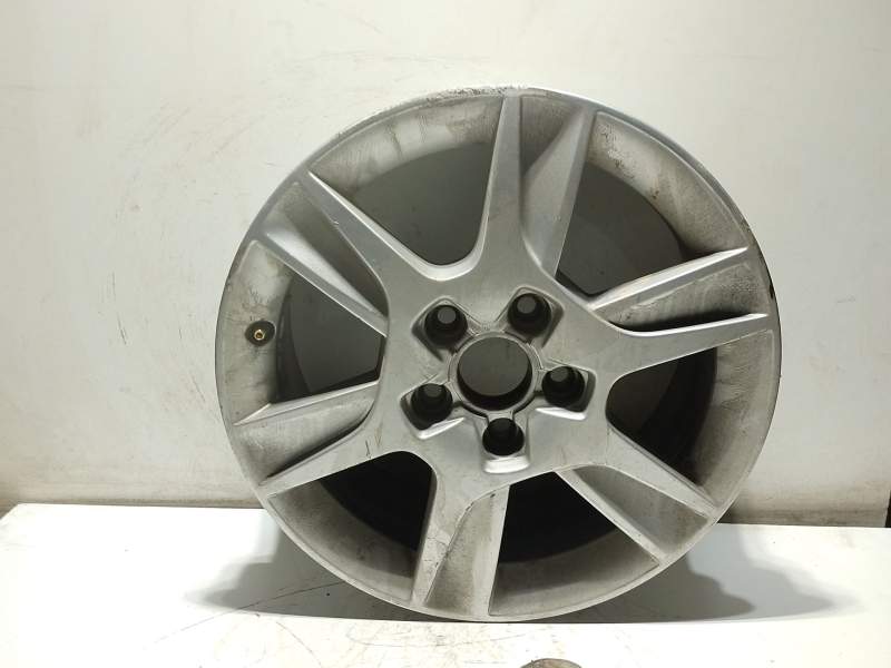Recambio de llanta aluminio para audi a3 sportback (8pa) 1.6 tdi referencia OEM IAM 8P0601025A  