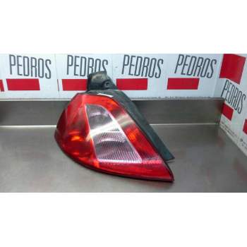 PILOTO TRASERO IZQUIERDO 8200074008 Valeo 043847 