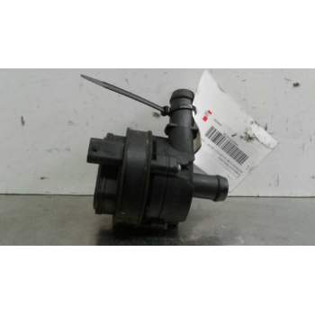 Recambio de bomba agua electrica para mercedes-benz clase cla (w117) 2.1 cdi cat referencia OEM IAM A0005000686  