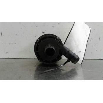 Recambio de bomba agua electrica para mercedes-benz clase cla (w117) 2.1 cdi cat referencia OEM IAM A0005000686  