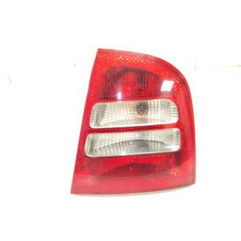 PILOTO TRASERO DERECHO 1U6945096 