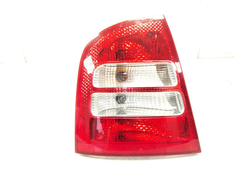 Recambio de piloto trasero izquierdo para skoda octavia i (1u2) 1.9 tdi referencia OEM IAM 9EL354074  