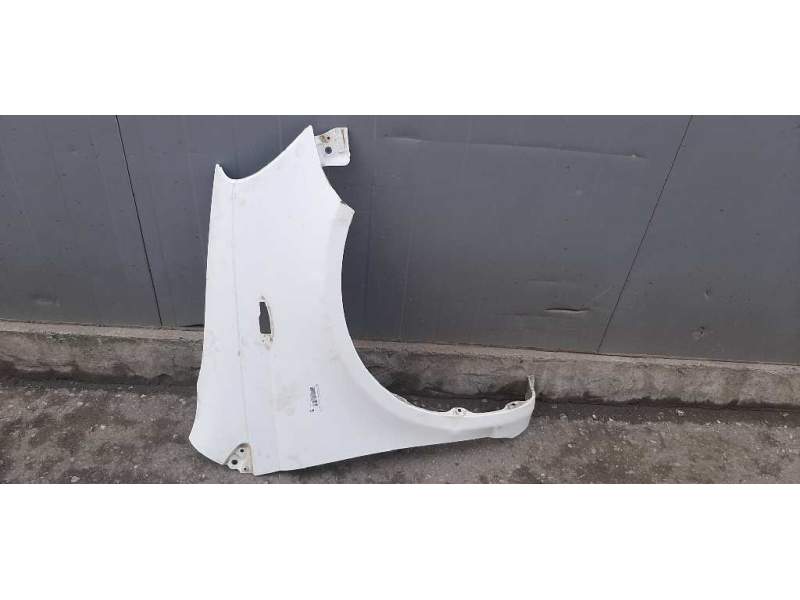 Recambio de aleta delantera derecha para toyota yaris (ncp1/nlp1/scp1) 1.0 linea luna referencia OEM IAM   