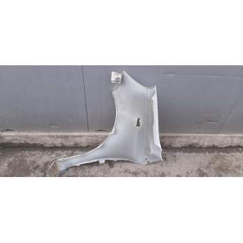Recambio de aleta delantera derecha para toyota yaris (ncp1/nlp1/scp1) 1.0 linea luna referencia OEM IAM   