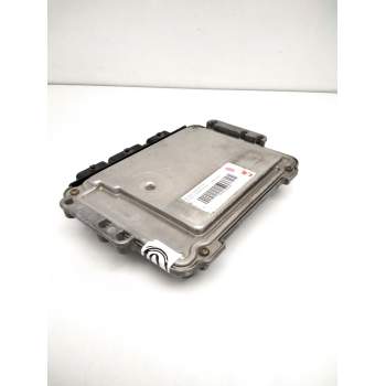 Recambio de centralita motor uce para peugeot 206 berlina xr referencia OEM IAM 0281010707 9647785780 9647158380