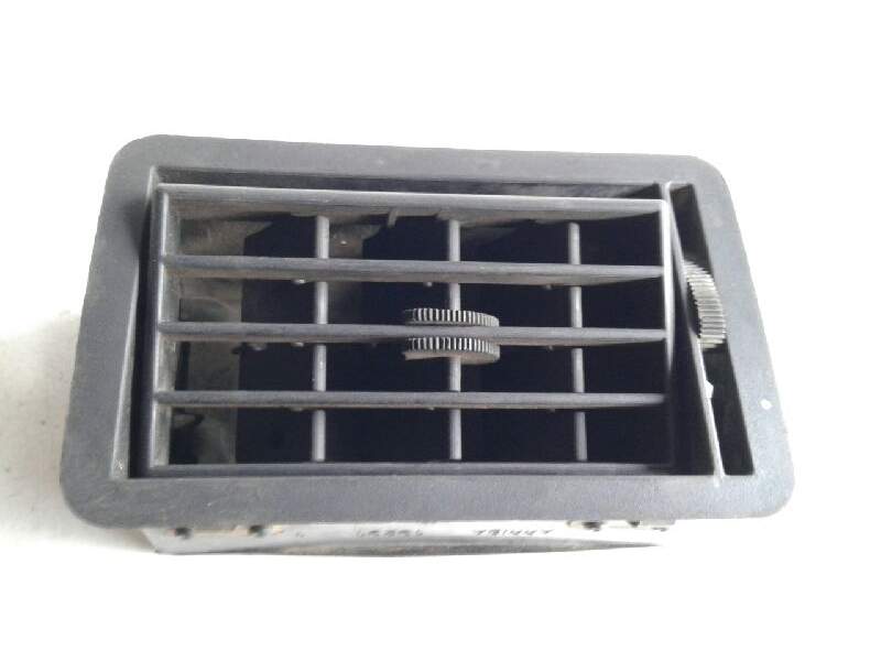 Recambio de aireador izquierdo para seat ibiza gl referencia OEM IAM   
