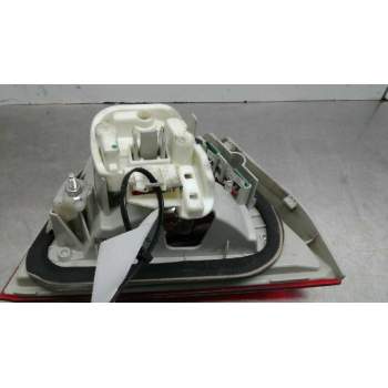 Recambio de piloto trasero derecho porton para bmw serie 3 berlina (e90) 318d referencia OEM IAM 7154156AI 218402 
