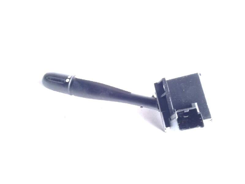 Recambio de mando limpia para chrysler voyager (rg) 2.5 crd se referencia OEM IAM 04685711AA  