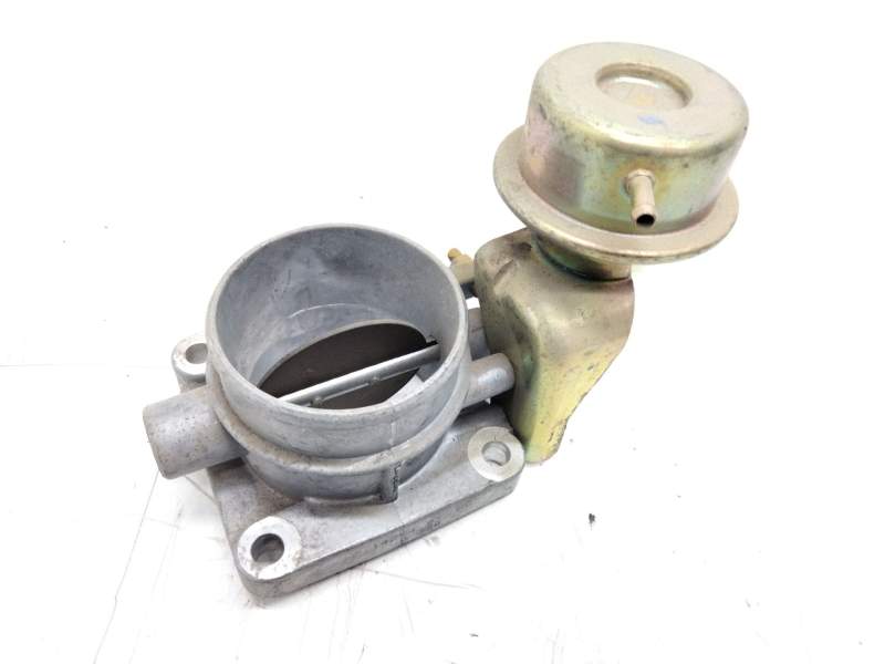 Recambio de cuerpo de mariposa para nissan serena (c23m) referencia OEM IAM 71425403  
