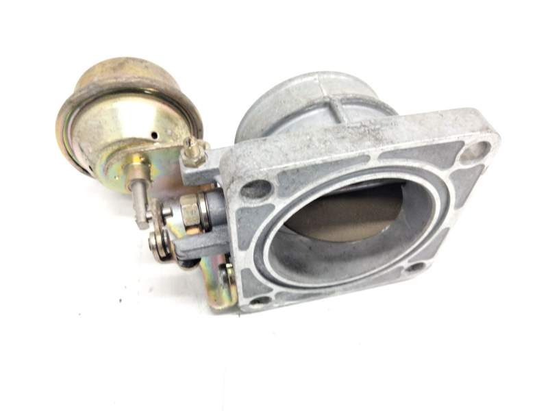 Recambio de cuerpo de mariposa para nissan serena (c23m) referencia OEM IAM 71425403  