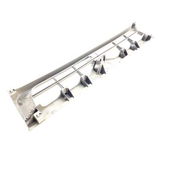 Recambio de rejilla delantera para ford maverick (ml) referencia OEM IAM 623100F100  