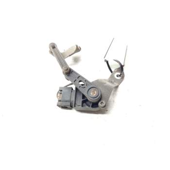 REGULADOR LUCES FAROS TRASERO 686084301 