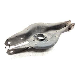 Recambio de brazo suspension inferior trasero izquierdo para bmw serie 1 lim. (f20/f21) referencia OEM IAM 686754102  