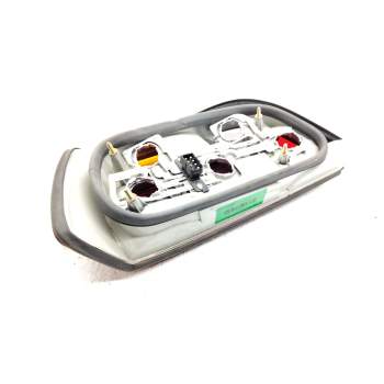 Recambio de piloto trasero derecho para bmw serie 3 coupe (e36) referencia OEM IAM 1387070 195002 