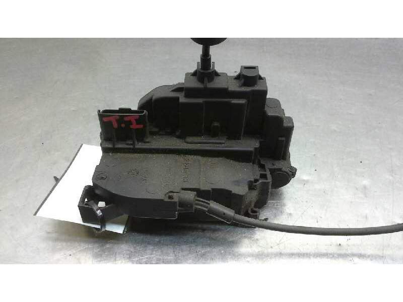 Recambio de cerradura puerta trasera izquierda para renault scenic iii grand bose edition referencia OEM IAM   
